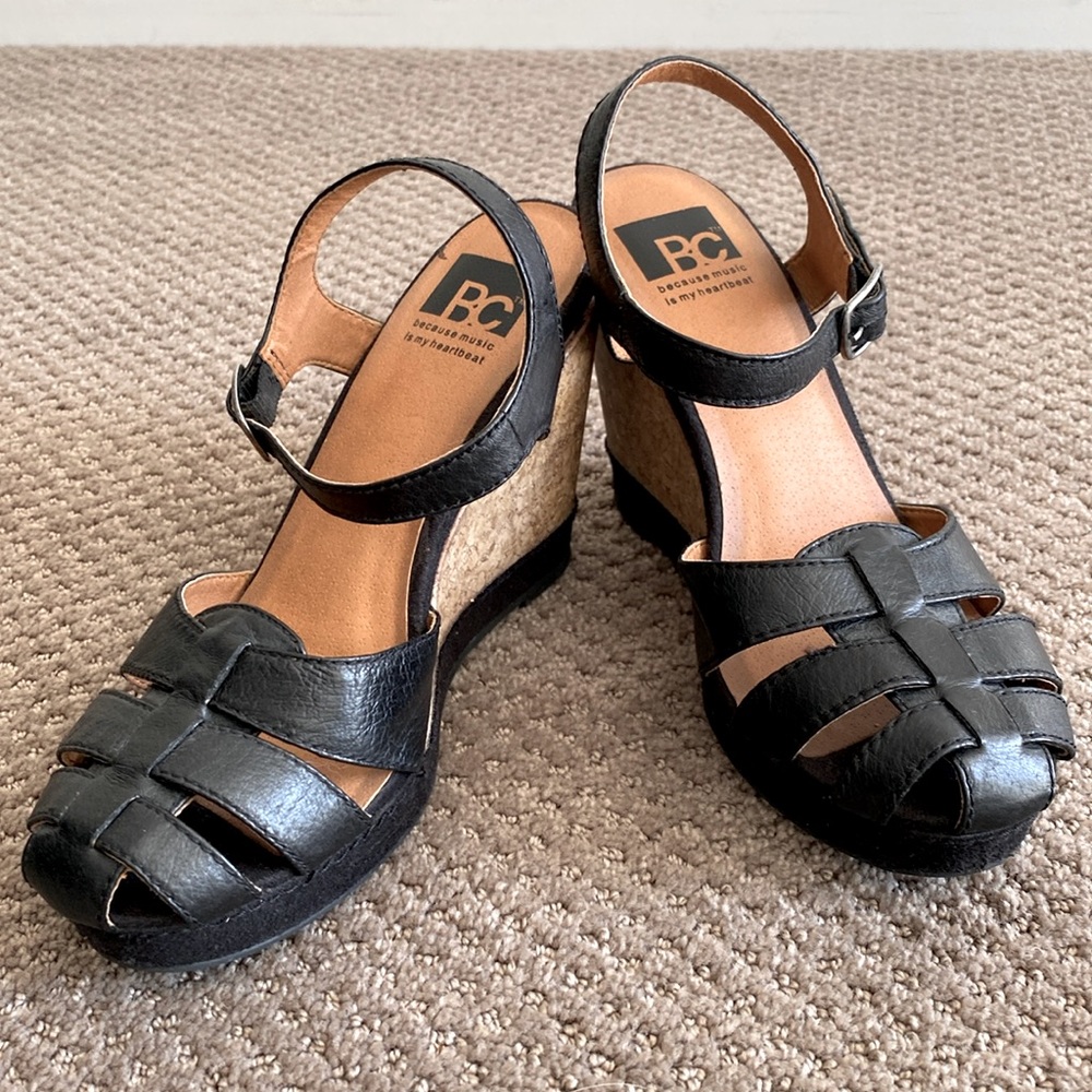 BC FOOTWEAR Wedge sandal sz 7